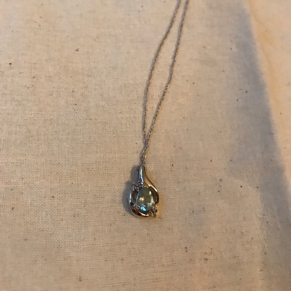 Jewelry - Aquamarine with diamond necklace